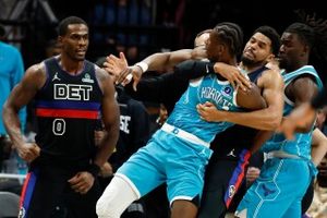 Stewart suspended 7 games and 3 other players are penalized for fighting in Pistons-Hornets game image