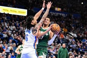 Former Thunder forward Ousmane Dieng powers Bucks past Oklahoma City, 110-93 image