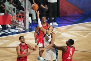 Scottie Barnes’ OT 3-pointer sends Stars past World in the first clash at the NBA All-Star Game image