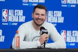Luka Doncic expects to return, Reaves off minutes restriction when Lakers come back from break image