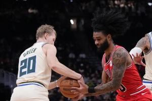Coby White is set to make his Hornets debut Tuesday against his former Bulls team image