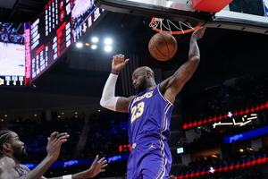 Lakers’ LeBron James is questionable against Heat as he approaches NBA record for games played image
