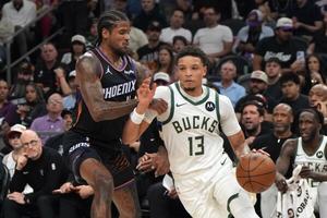 Ryan Rollins scores 26 points for Bucks in 108-105 win, sending Suns to 5th straight loss image