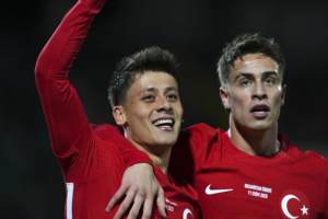 Guler and Yildiz take centre stage in extended Türkiye squad image