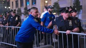 With Trump attending Game 3, watch party canceled, NYPD says image