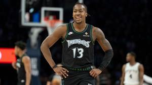 Sources: Wolves' Dosunmu intends to sign 5-year, $112M deal image