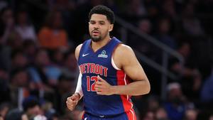 Sources: Spurs land 2-year, $31M deal with Tobias Harris image